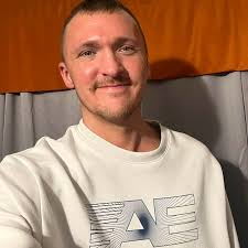 Hey Texas A&M, how does it feel to be the top of Texas? The little horns  aren't even close to how you played this season. I expect you'll beat your  little brothers