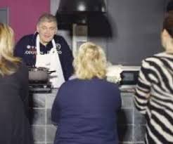 7 eléments hauts dont 1 vitrine en verre fumé +. Meilleurs Cours De Cuisine En Finistere