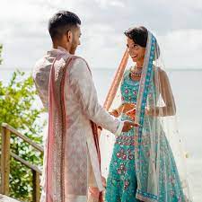 10 Tips To Know If You Re Dreaming A Big Mexico Indian Wedding Indian Bridal Outfits Indian Wedding Indian Bridal