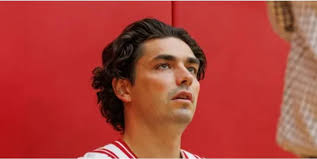 Trey Galloway wanted better. He became Indiana men's basketball's  'salesman' in transfer portal.....  https://sportshakers.com.ng/2024/11/03/trey-galloway-wanted-better-he-became-indiana-mens-basketballs-salesman-in-transfer-portal/