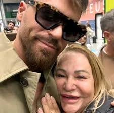 Welcome to Fans Of The W Game👍🏽 Helson Neidson