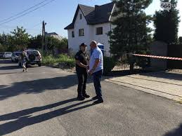 Jun 08, 2021 · в свою очередь мэр кривого рога константин павлов добавил, что аэропорт, который находится на балансе города, уже соединен с городом маршрутам коммунального транспорта. Zv9wa M2vin9gm
