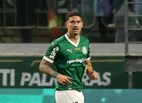 Uruguai corta Valverde, por les&atilde;o, e chama nome do Palmeiras