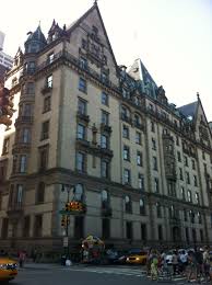 House That John Lennon Lived And Died In Right By Central Park In New York City He Was Shot Here Unfortunately Park In New York Street View Central Park