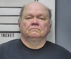 Pineville man charged with impersonating police