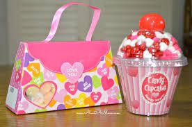 Although not everybody buys lavish gifts for kids on valentine's day, i know a lot of parents who buy their kids at least one present for this holiday. Valentine Boy Gift Ideas Cheap Online