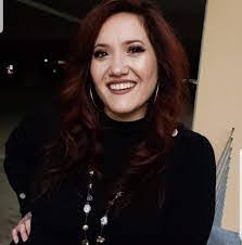 Carrie Oldham's Instagram, Twitter & Facebook