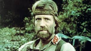 His tv series walker, texas rangerran for 81/2. Chuck Norris Trinkt Aus Der Wasserleitung Auf Ex Die Besten Witze Zum 80 Geburtstag Youtube