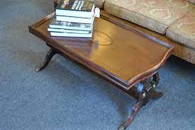 Shop the duncan phyfe tables collection on chairish, home of the best vintage and used furniture, decor and art. Sold Price Duncan Phyfe Coffee Table Featuring Inlayed Circular Center Panel And Lyre Form Base September 5 0118 10 00 Am Cdt