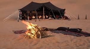 أفضل أماكن الرحلات والتخييم السياحية الفخمة في صحراء المملكة السعودية 