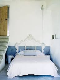 Also, it will perfectly complement your rooms' simple modern decor as well. How To Make A Headboard 18 Diy Headboard Ideas Architectural Digest