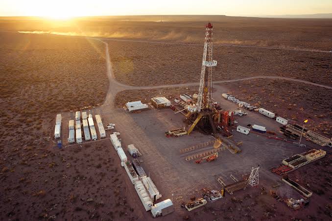 Vaca Muerta: desafíos y contradicciones del uso de gas para la transición en Argentina - LatFem