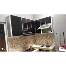 Tak lupa tambahan lampu gantung berwarna putih dengan model tertutup semakin mempercantik dapur anda. Harga Kitchen Set Aluminium Terbaru Juli 2021 Biggo Indonesia