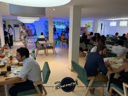 O roteiro do vinho é formado pela estrada do vinho, estrada dos venâncios e rodovia quintino de lima. Desfrute De Um Bom Momento De Uma Boa Refeicao E Uma Excelente Musica Tudo No Panamera Restaurante Travessa Jose Oliveira Barr Luanda Home Decor Decor