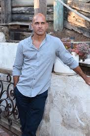 Dwayne johnson, alexandra daddario, mitch glazer et zac efron partageront l'affiche. Kelly Slater Will Talk At 2015 Kering Talk Wwd