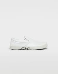 We've got maison margiela footwear starting at $315 and plenty of other footwear. Maison Margiela Tabi Leather Slip Ons Men Maison Margiela Store