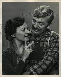 Discover hundreds of ways to save on your favorite products. 1985 Press Photo Phyllis Frelich And Ed Waterstreet In Love Is Never S Historic Images