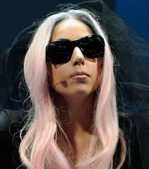 Lady Gaga Siap Tunangan