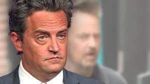 Ihre filme sind heute noch beliebte klassiker: Sorge Um Chandler Bing Friends Star Matthey Perry Ist Nicht Wiederzuerkennen