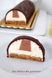 Aux Delices Des Gourmets Buche Vanille Pralin Caramel Dessert Caramel Faire Fondre Du Chocolat