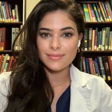 Raiza Perez Lucena (@raiza.ojos)