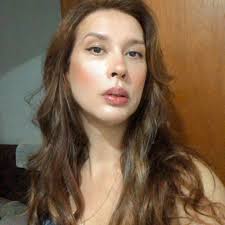 Sim, existe o portal da felicidade e podemos provar! Vai dizer que quando  essas portas se abrem você não fica feliz e quer sair correndo? ✈️ Saudade  de viajar, né? 😍 #GRUAirport #