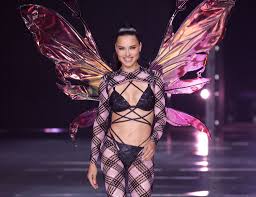 Victorias Secret Fashion Show: how to watch, who the models are, and their  partners | HELLO!