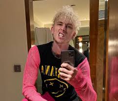 Machine gun kelly opened up about the connection between his drug abuse and making music. Machine Gun Kelly Family Wife Kids Parents Siblings Themefam