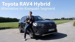 In the back, the rav4 offers a generous 37.6 cubic feet behind the rear seat, and 69.8 cubic feet with the rear seat folded. 2019 Toyota Rav4 2 5 L Hybrid 4x2 Club Fahrbericht Mehr Als Nur Alternative Autophorie Youtube