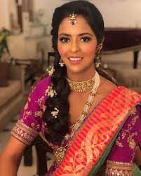20 Gorgeous Bridal Hairstyles To Give You A Glam Look At Your Reception Indian Bridal Hairstyles Bridal Hairstyle For Reception Hair Styles