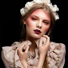 Incredibly beautiful Tamara Roman 🤎 The products that I used:  @maccosmetics strobe cream in peach @armanibeauty lasting silk UV  foundation @armanibeauty high precision retouch @nudestix nudies blush  “bare back” @armanibeauty neo nude