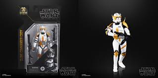 In the set 7676 republic attack gunship, cody is in orange clone wars armor, wearing gray arc trooper armor and wielding twin blaster pistols. Vorbestellung Star Wars The Black Series Archive Clone Commander Cody 6 Inch Actionfigur Actionfiguren Vorbestellungen Comic Cave