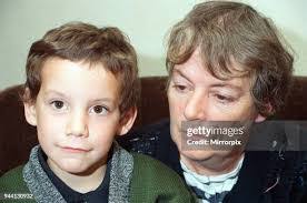 Carmelita Robertson's Instagram, Twitter & Facebook