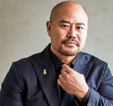 osen=이균재 기자 길고 긴 도전 끝에 '야쿠자' 김재훈(32, g복싱짐)이 드디어 첫 승을 따냈다.김재훈은 지난 3일 창원체육관서 열린 로드몰 road fc 058 대회 코메인 이벤트에서 영화배우 금광산(45, 팀 스턴건)을 1라운드 2분 6초 만에 꺾었다.이 경기는 금광산이 김재훈을 도발하며 성사됐다. ê¸ê´'ì° ëë¬´ìí¤