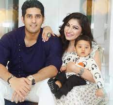 Tulsi Kumar Wiki Age Husband Family Boyfriend Biography More Wikibio Her sister is singer tulsi kumar and her brother is film producer bhushan. tulsi kumar wiki age husband family