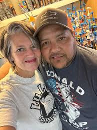 Sitting at Ozzies with my littles, munching