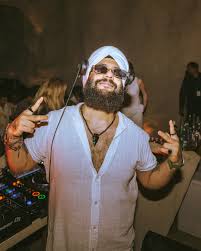 Kuch vi hove Tension na lai tu mitraa 🌹