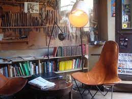 First a wood sculptor's store and then a hat workshop. Volume Bar In Florence Italy Florenz