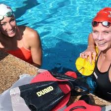 Tatjana schoenmaker has excelled through the first two rounds of the women's 100 breaststroke despite her cap. Jfyyszdmjrahtm