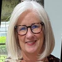 Eileen Phillips's Instagram, Twitter & Facebook