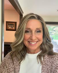 Love the shape of this wig and how it sits! A beautiful natural color too!  Miu in Sunkissed Almond-R by @belletresswigs Shop at frannieshair.com