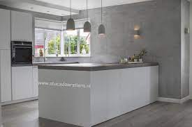 betoncire in op een keuken wand in meer dan 60 kleuren verkrijgbaar waterdicht betoncire betonlook friesland muur keuken keuken idee keuken