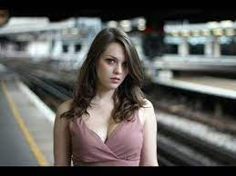 Natural Light 50mm Portrait Photography Tips For Models And Photograph She S Showing Samp Portrait Photography Tips 50mm Portrait Natural Light Photography