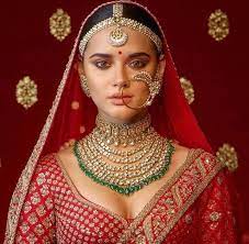 Bridal Traditional Kundan And Pearl Necklace Set Jadau Etsy Bridal Jewellery Indian Bridal Fashion Jewelry Sabyasachi Jewellery