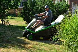 As you search for a riding lawn mower, you'll need to decide which of the three main mower designs best fits your needs. Hydro 80 Mkhp5 Ride On Mowers Etesia