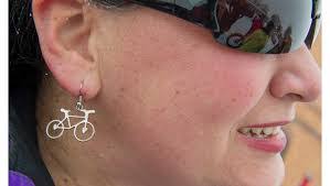 Alisha Mayfield's Instagram, Twitter & Facebook