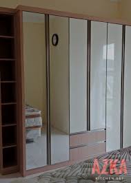 Dengan kebutuhan tersebut, desain dapur atau kitchen set harus memiliki tampilan yang menarik serta nyaman. Lemari Pakaian Azka Kitchen Set