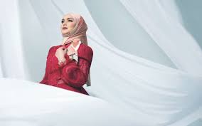 Duet judika dengan dato' sri siti nurhaliza bikin baper! Cover Story Dato Sri Siti Nurhaliza On Her Beauty Empire Simplysiti Tatler Malaysia