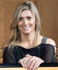 Veronica Keene's Instagram, Twitter & Facebook