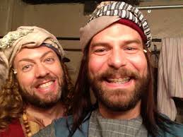 Welcome to leucht.com, the online home of the Leucht family